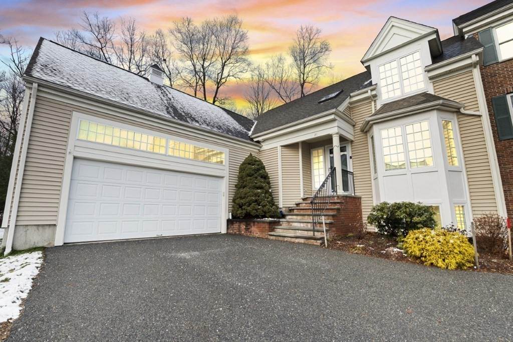 21 Imperial Ct - Photo 1