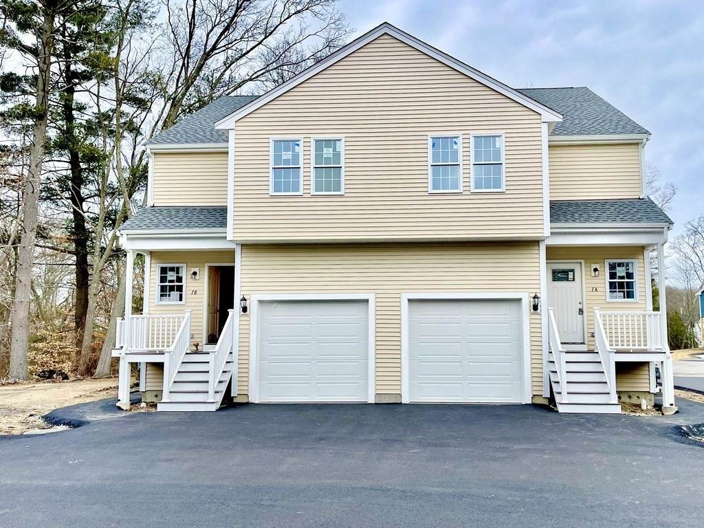 55 Hamlen St - Photo 1