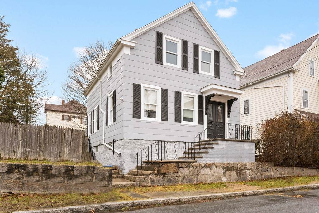 17 Harrison St - Photo 1