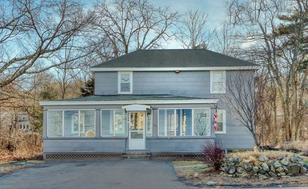 229 Oak St - Photo 1