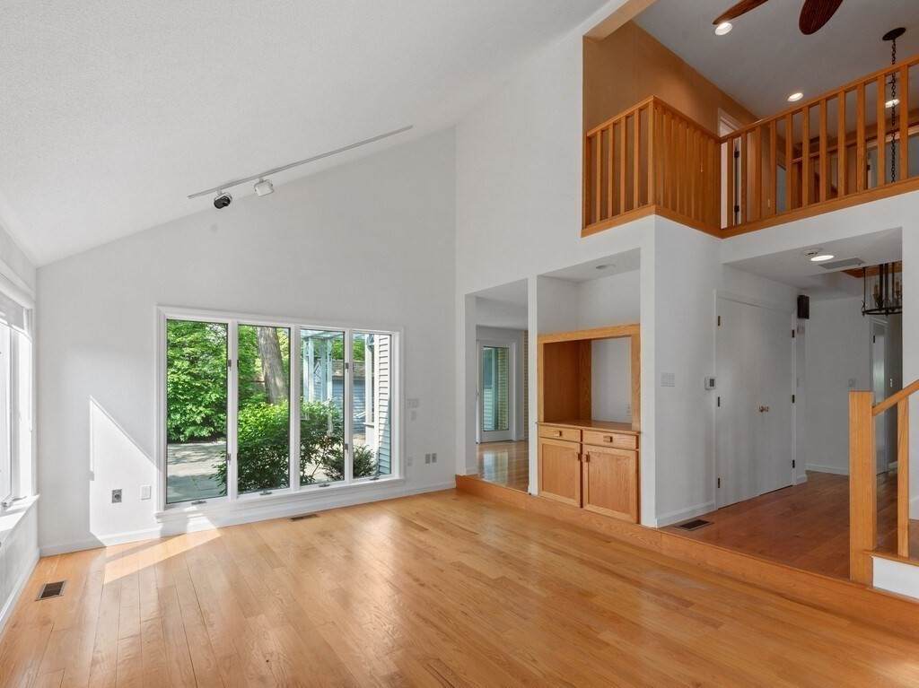 55 Sycamore Dr - Photo 1