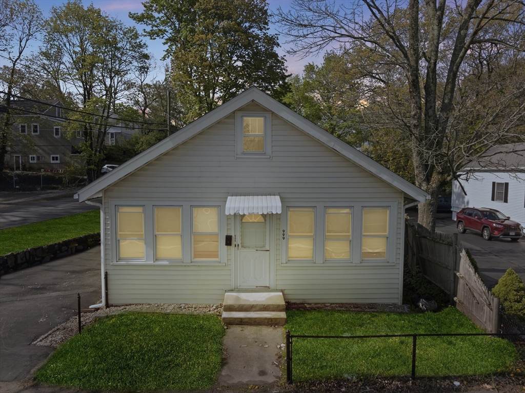999 Washington St - Photo 1