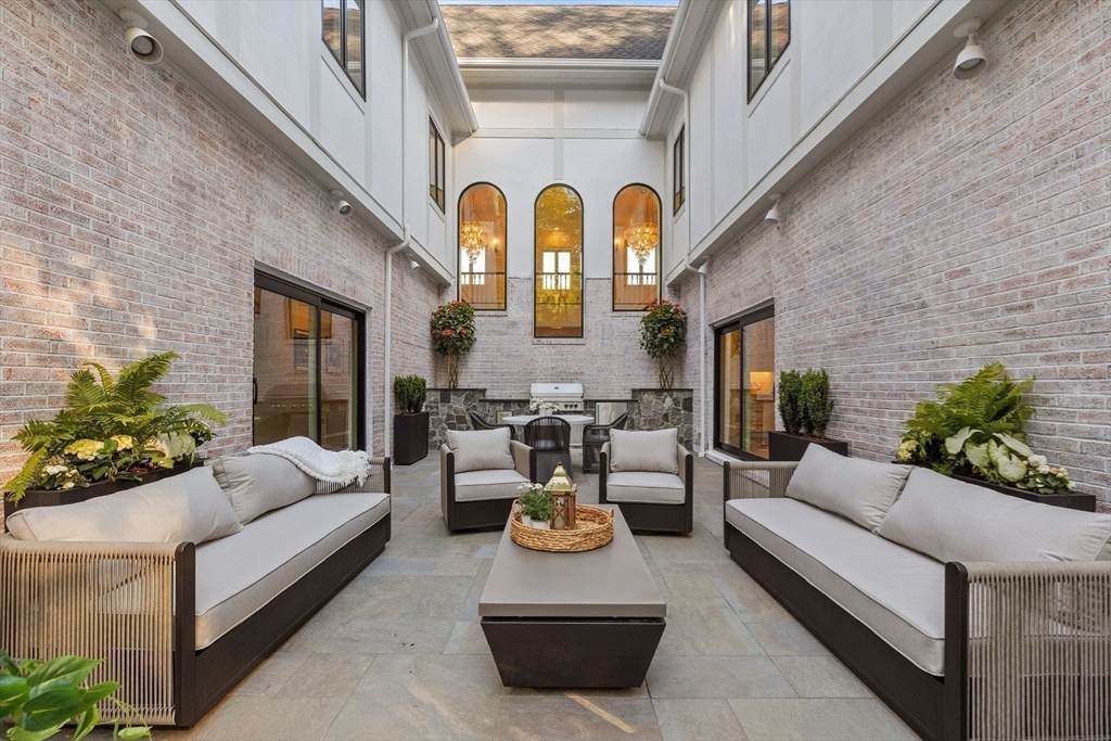 3 Myopia Road - Photo 1