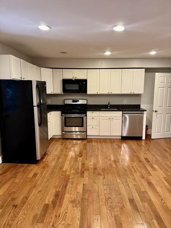 178 Bowen Street - Photo 1