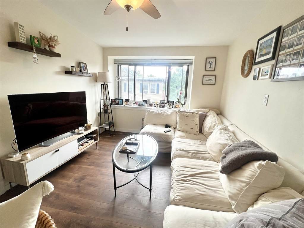 171 West 6th Street - Photo 1