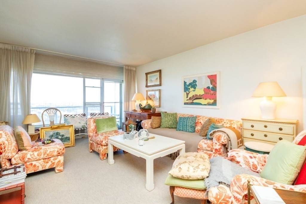 111 Perkins Street - Photo 1
