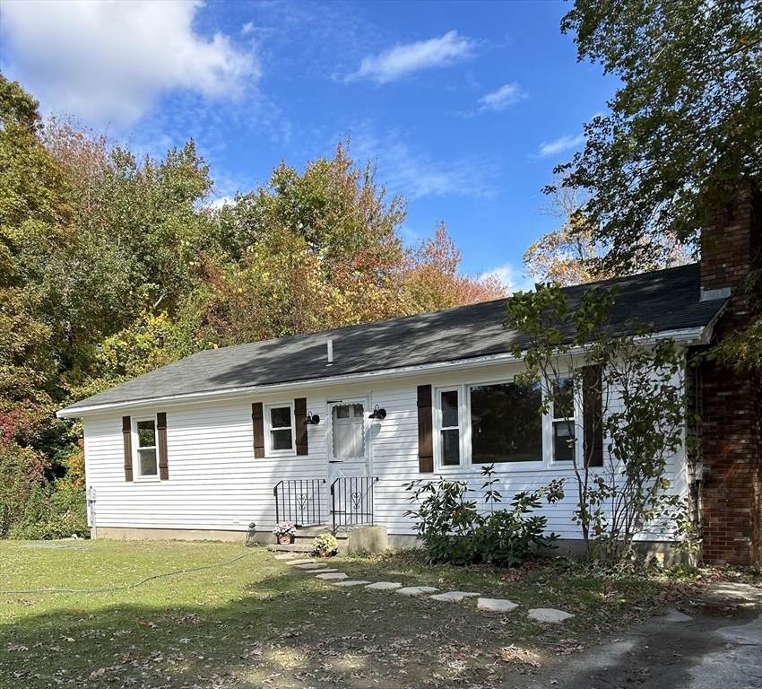 90 Merlin Dr - Photo 1