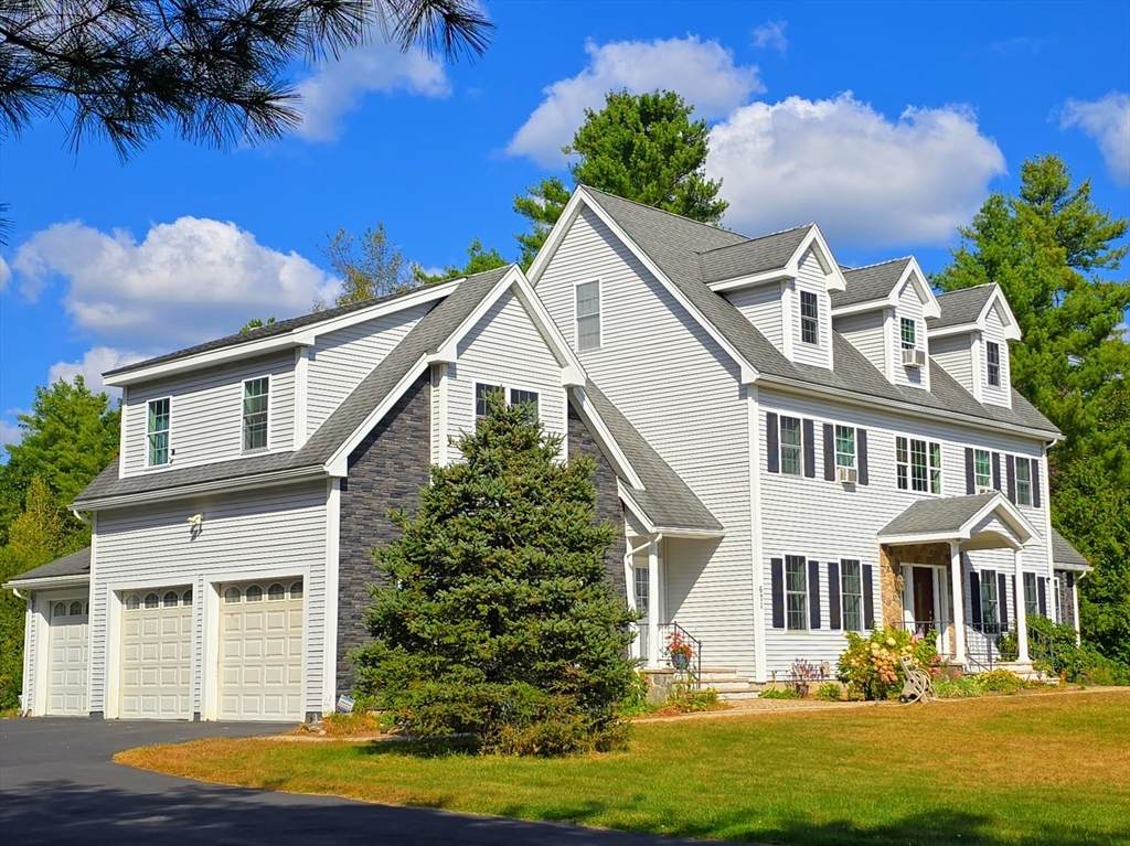 671 River St - Photo 1