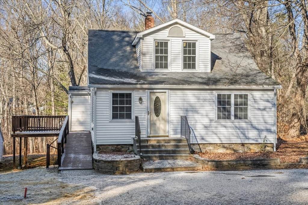 384 W Main St - Photo 1