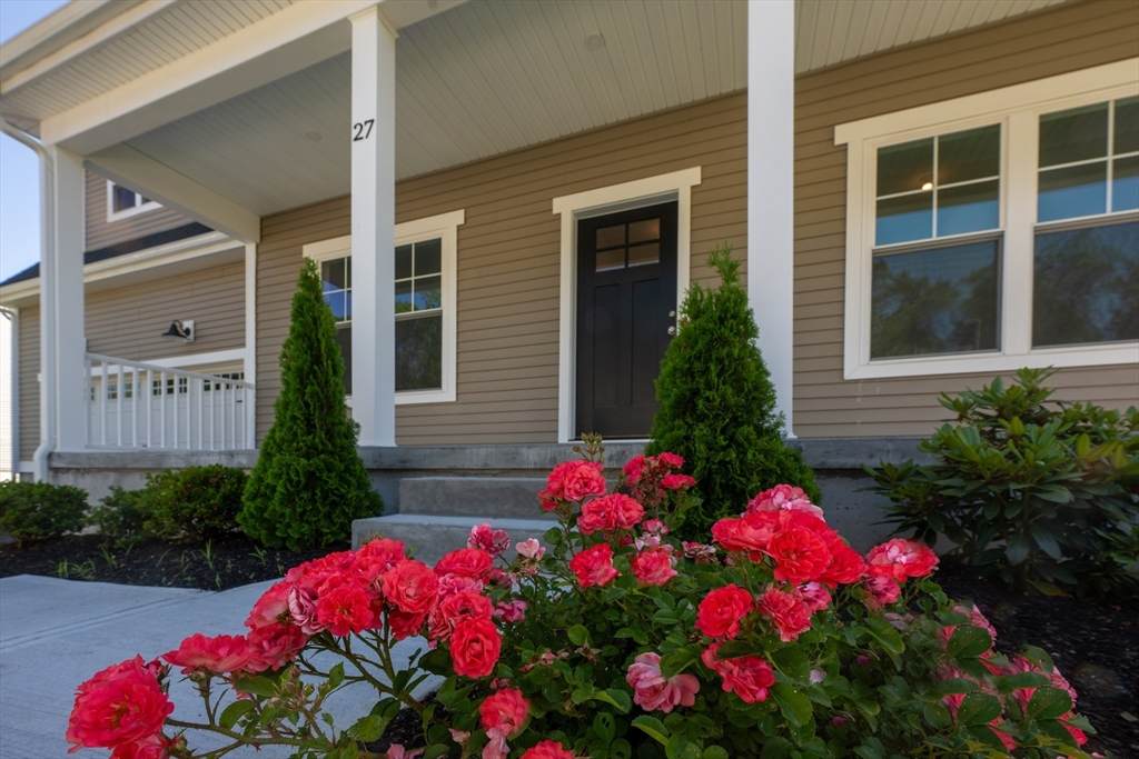 27 Lilac Ave - Photo 1