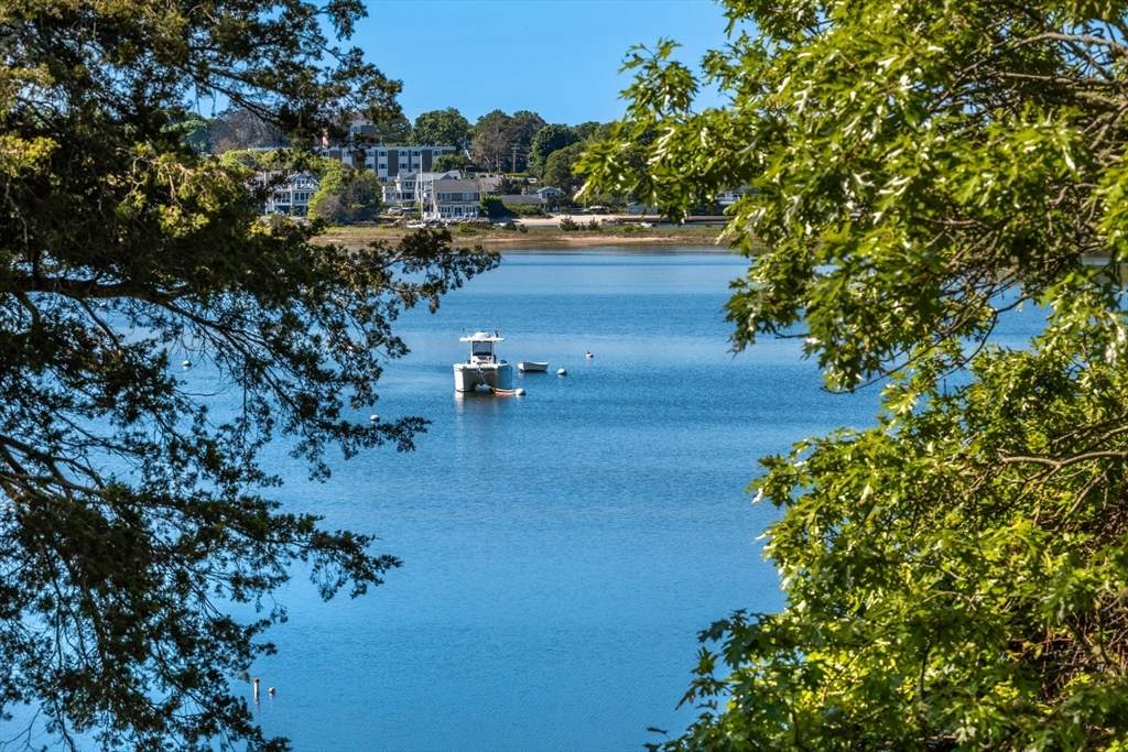 10 Squeteague Harbor - Photo 1
