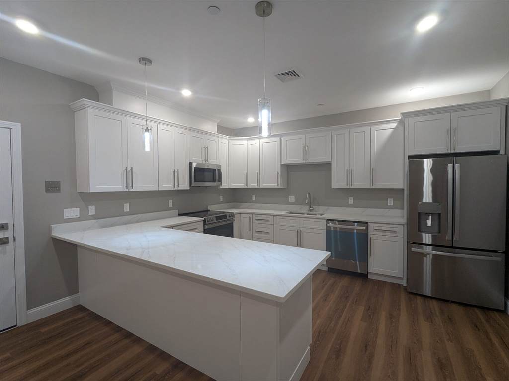 13 Nahant Street - Photo 1