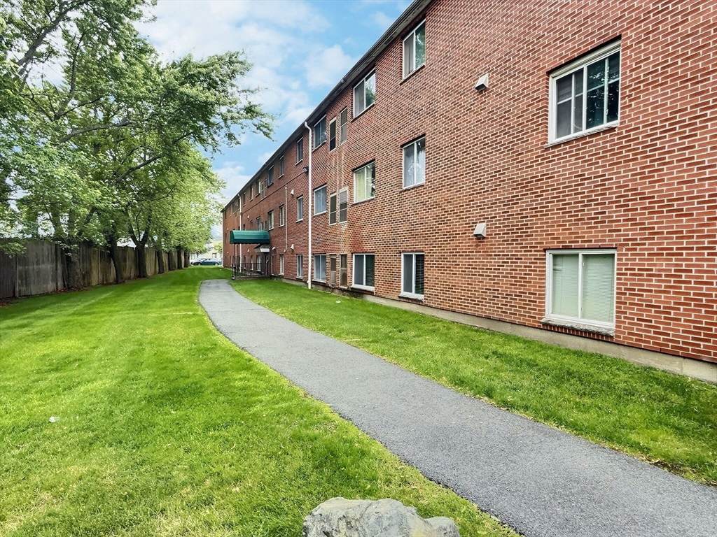 35 Prospect St - Photo 1