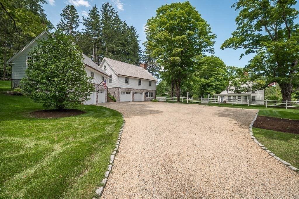 968 Bay Road - Photo 1