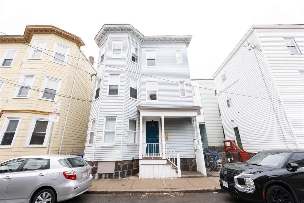 3 Spring Garden - Photo 1