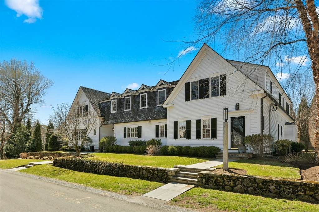 29 Irving Street - Photo 1