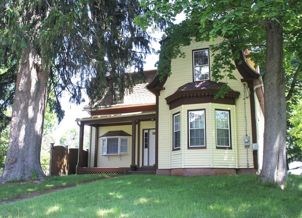32 Ash St - Photo 1