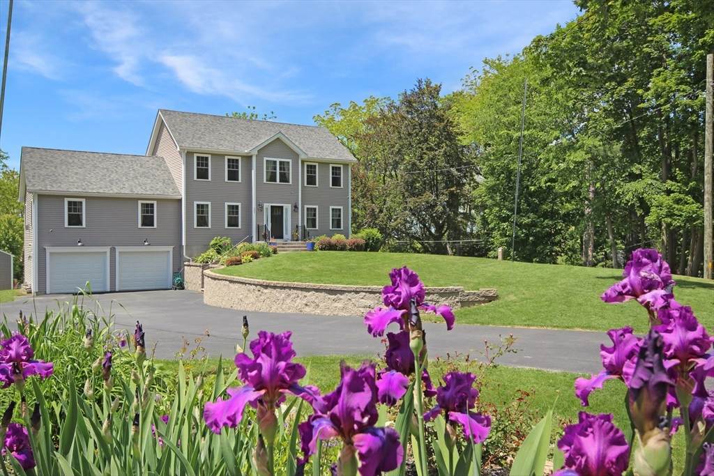 585 Chestnut Street - Photo 1