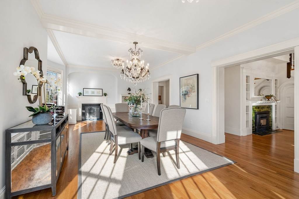 215 Highland Ave - Photo 1