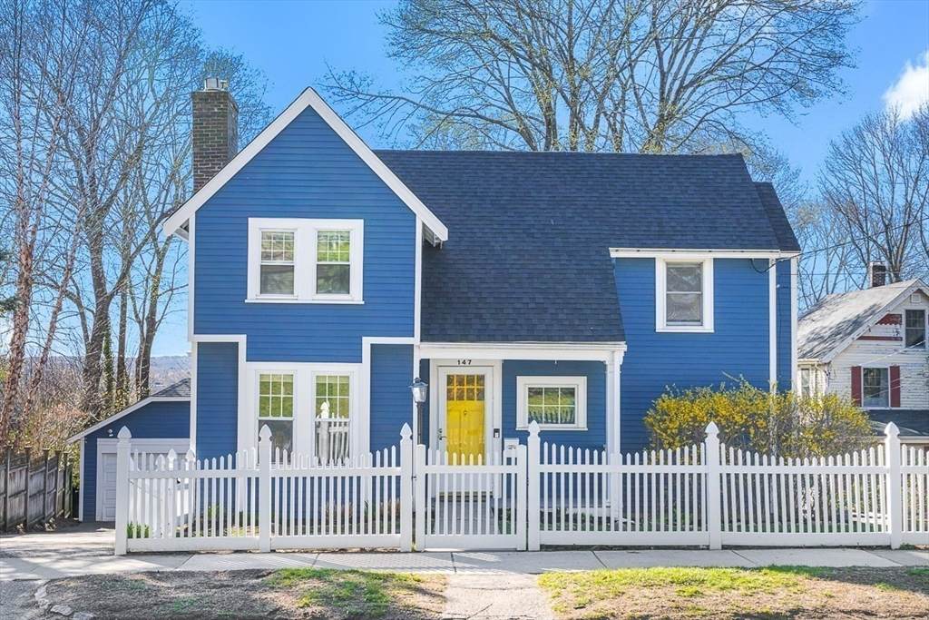 147 Highland Ave - Photo 1