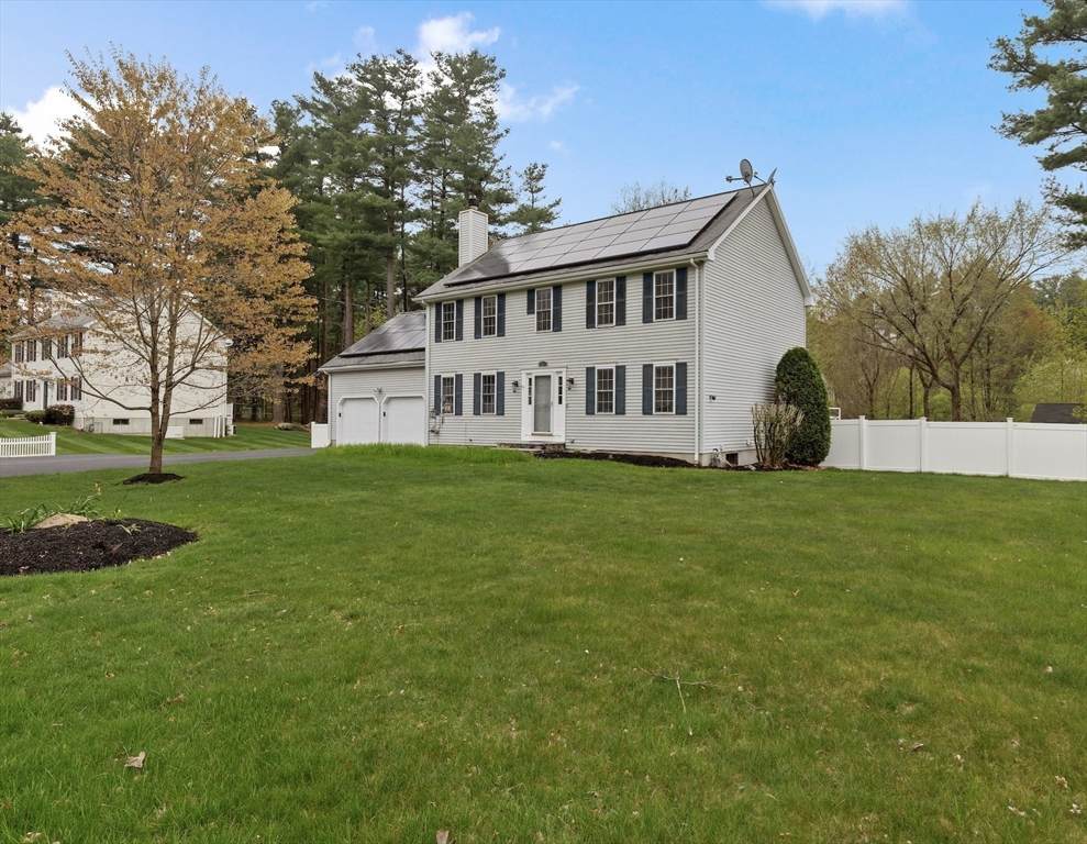 85 Pine St - Photo 1