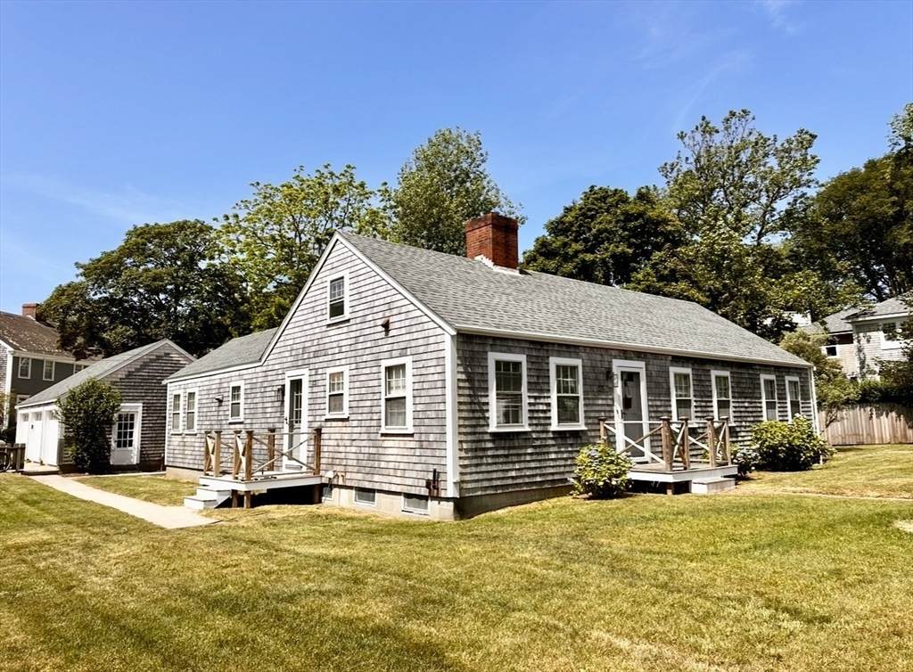 23 Pleasant St - Photo 1