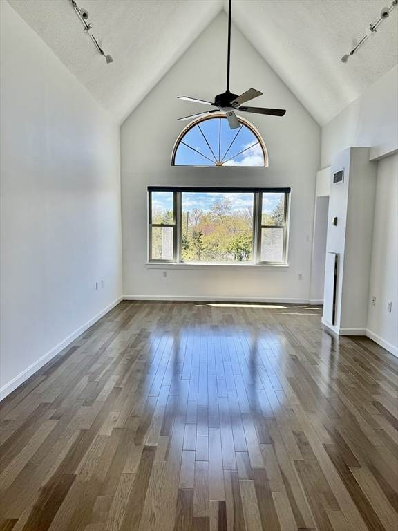 155 George Washington Blvd - Photo 1