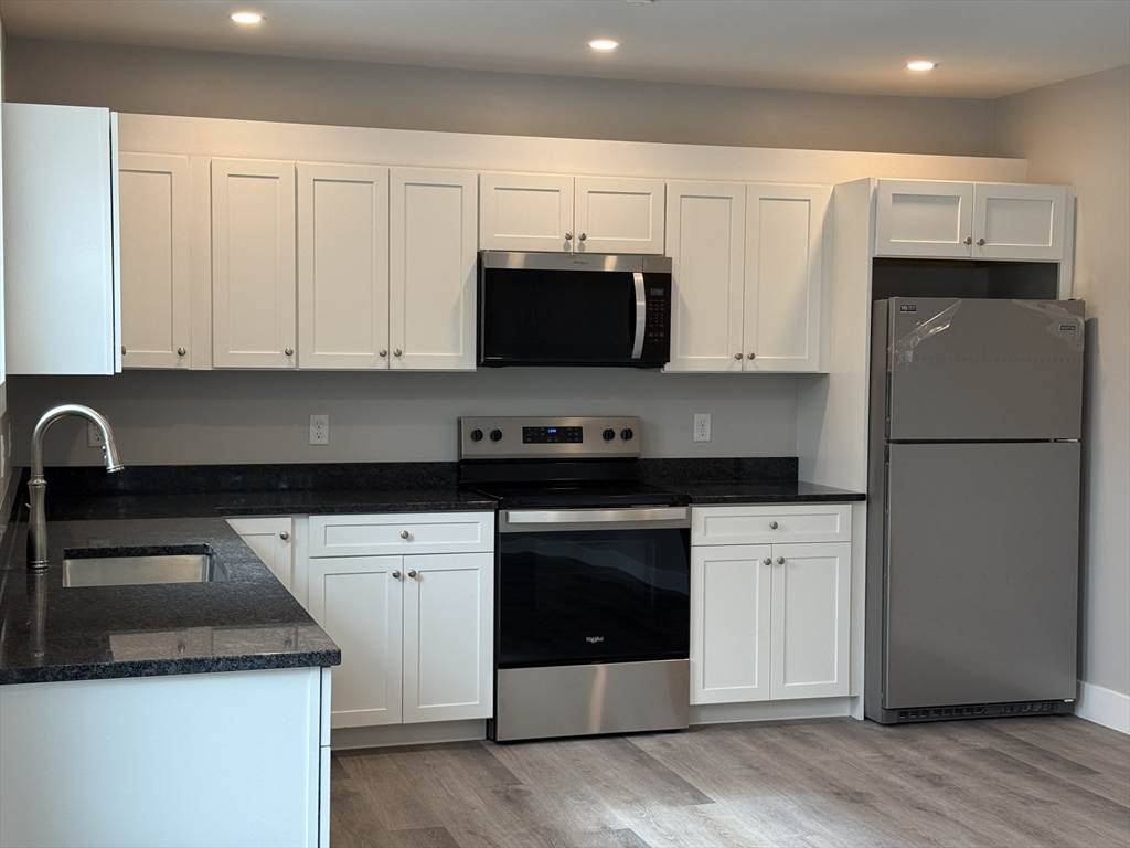 251 Sladen Street - Photo 1