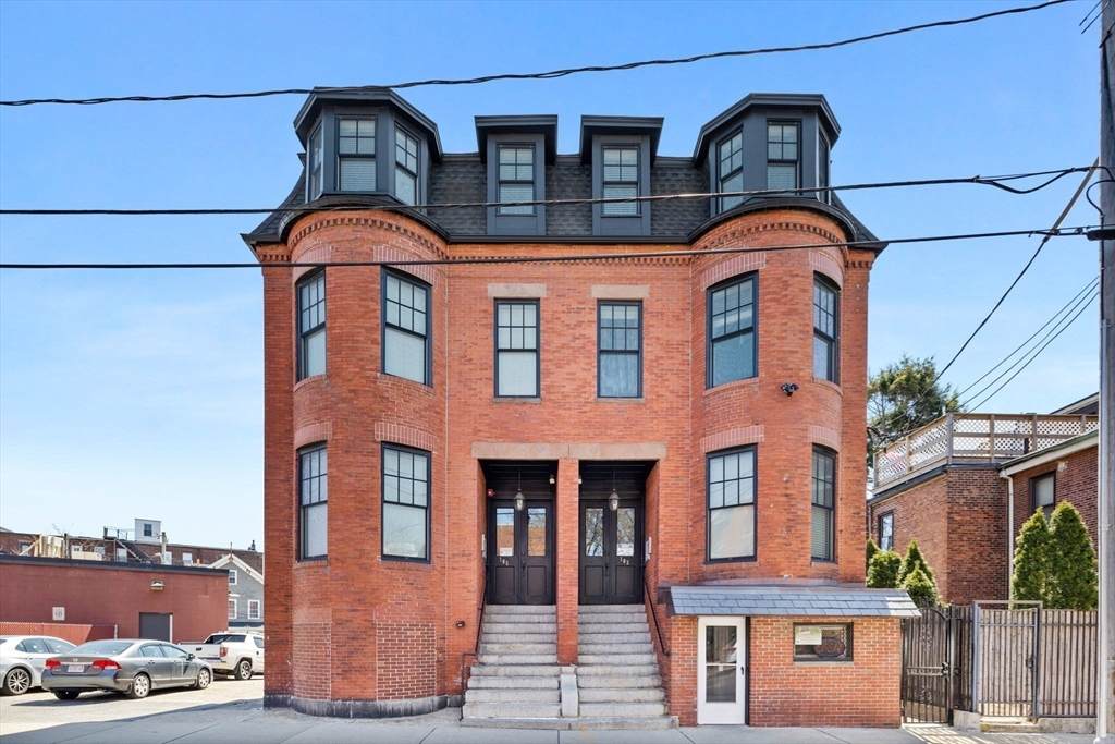 103-105 Broadway - Photo 1