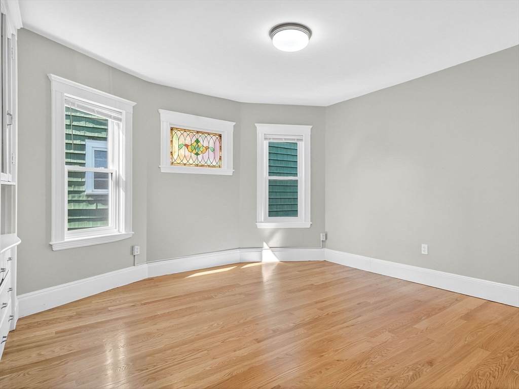 17 Chelmsford St - Photo 1