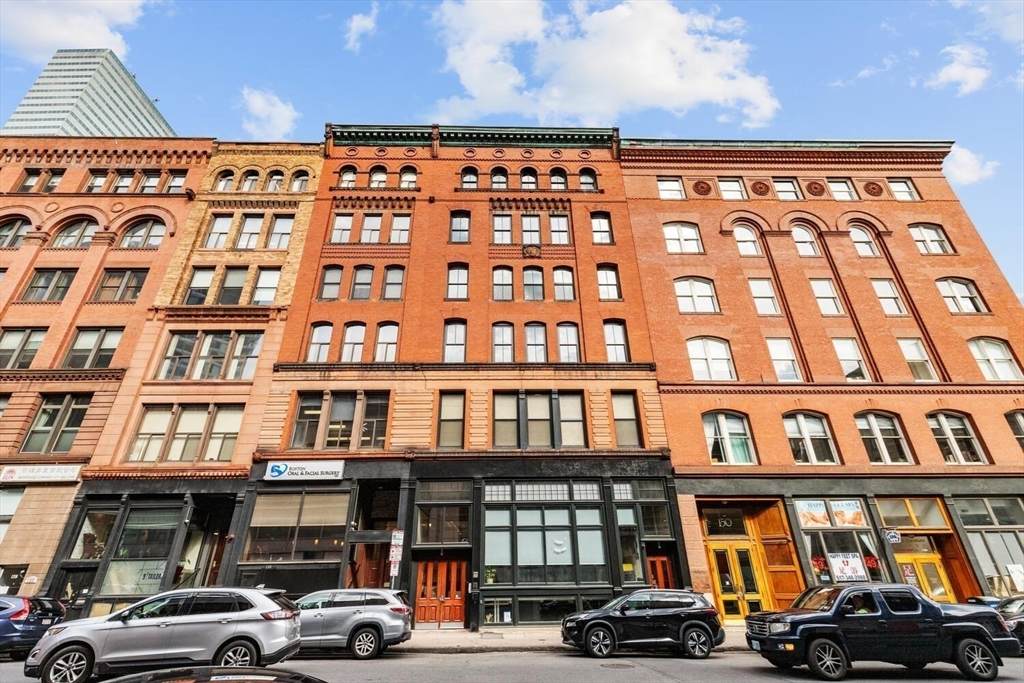 144 Lincoln Street - Photo 1