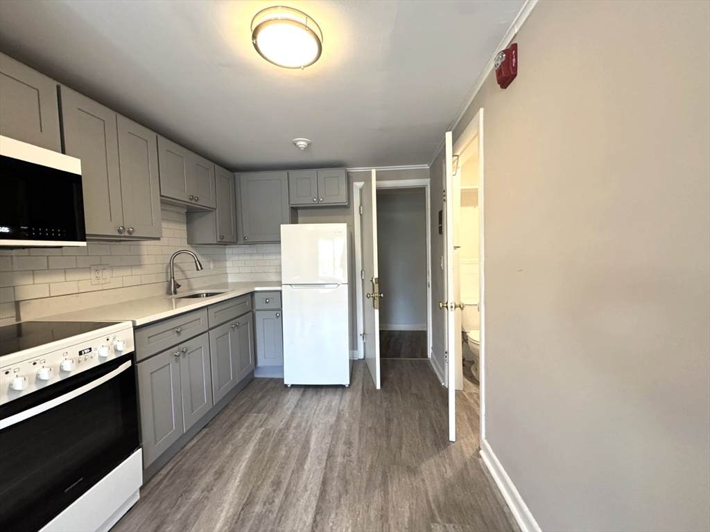31 Western Ave - Photo 1