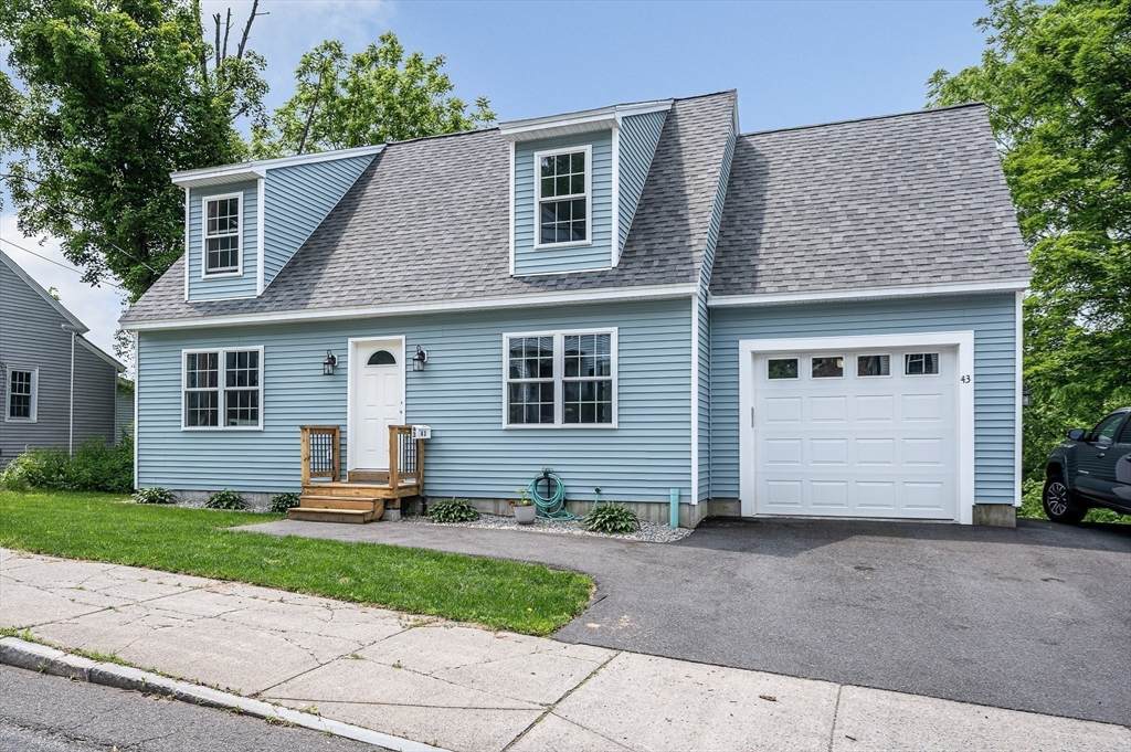 43 W Main St - Photo 1