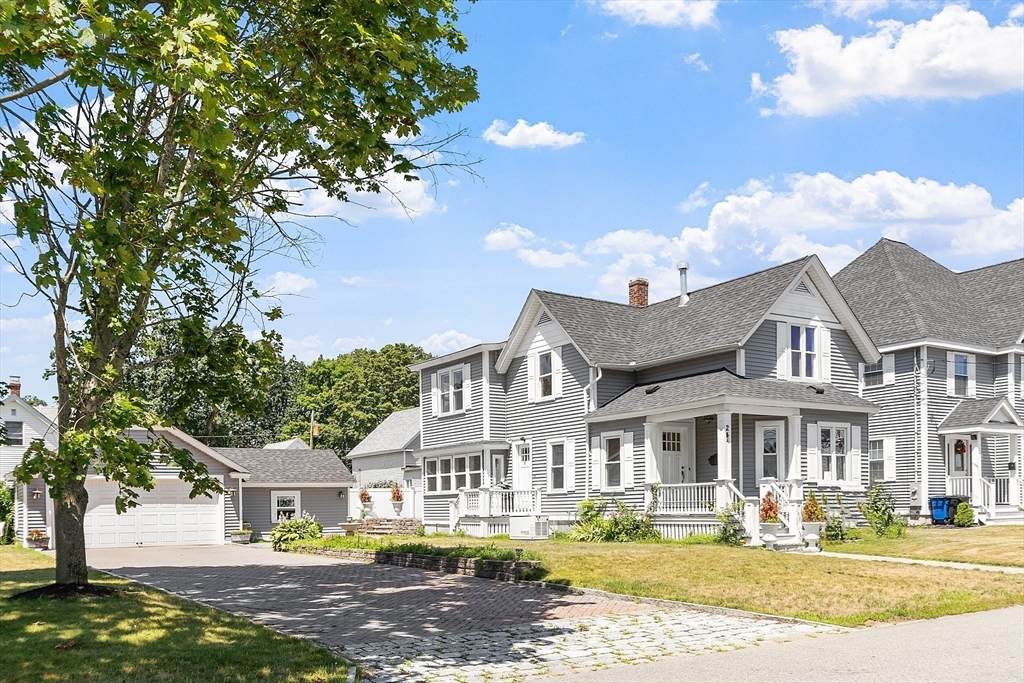 24 Brouilette St - Photo 1