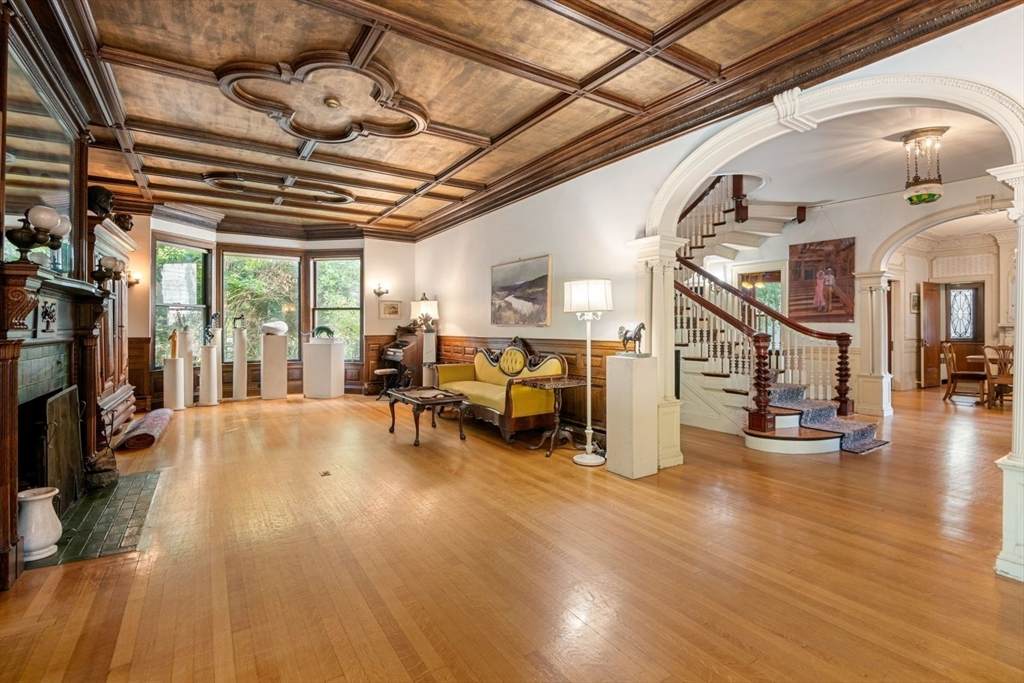 9 Downing Road - Photo 1