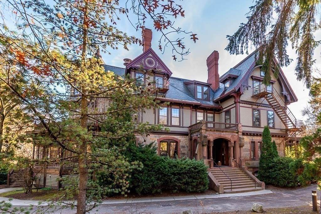 1000 Centre Street - Photo 1