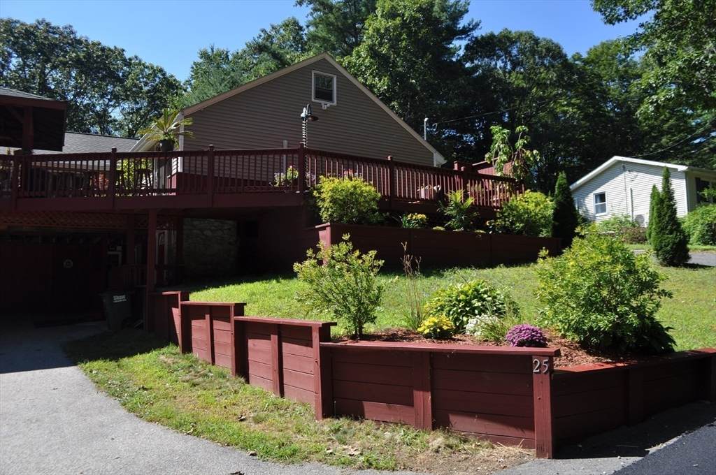 25 Maple Ave - Photo 1