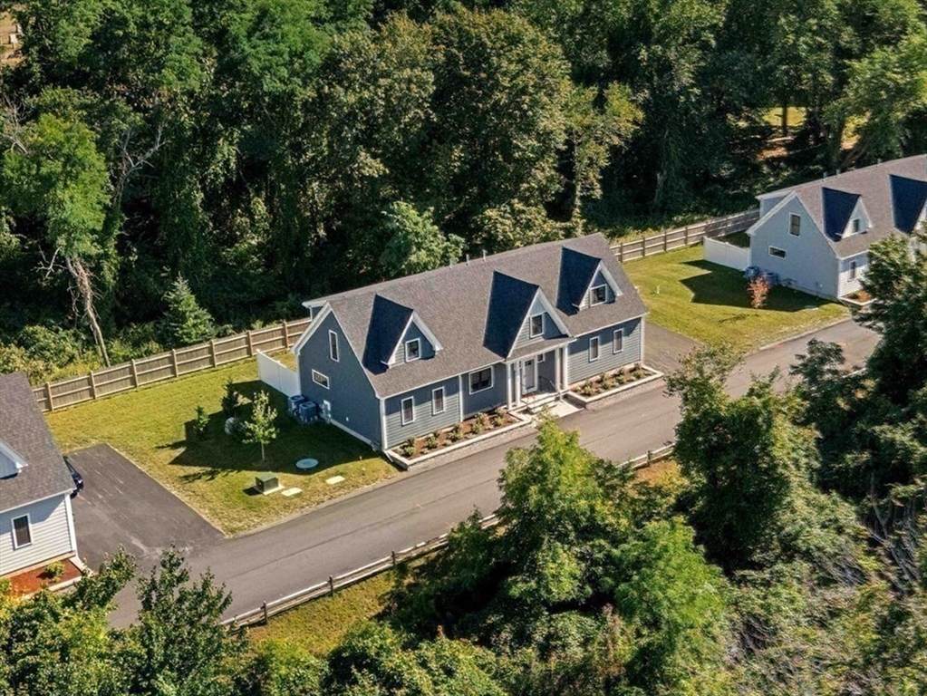 24 Primrose Lane - Photo 1