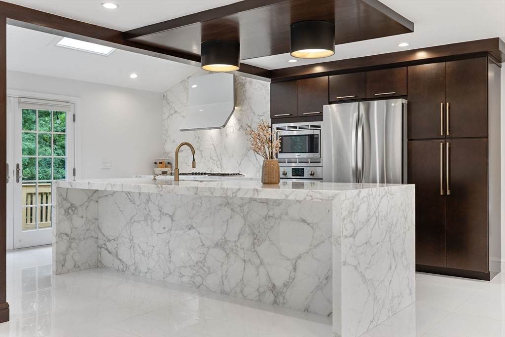 4 Hadley Road - Photo 1