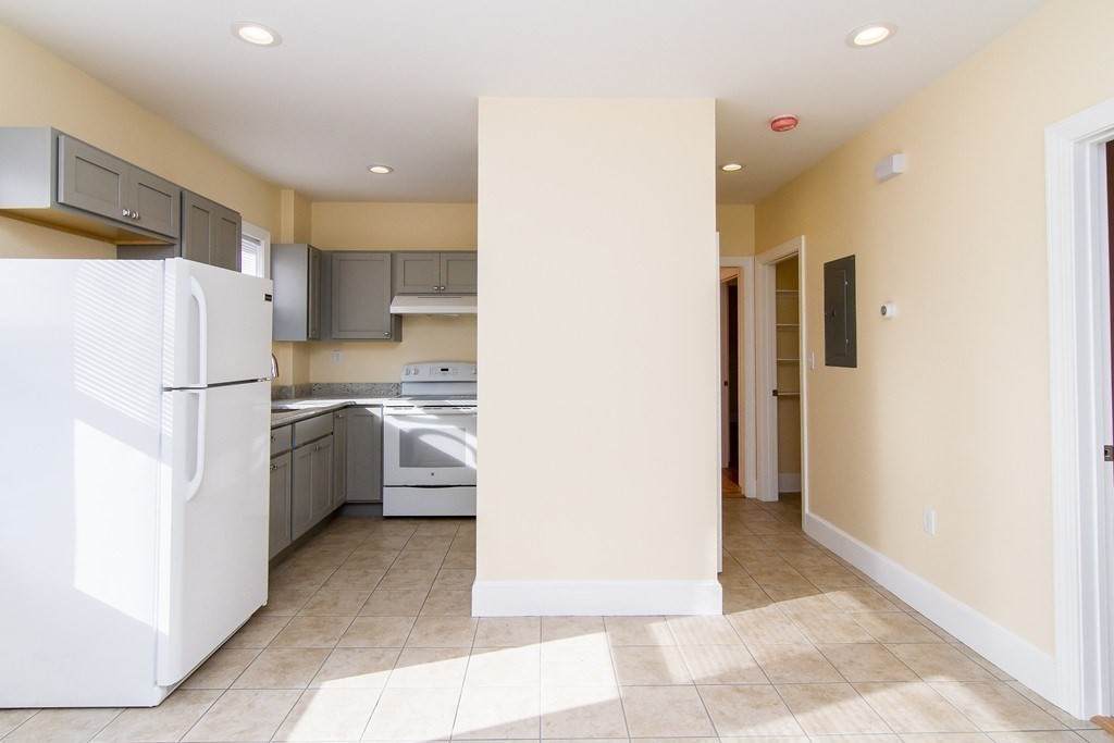 3 Atlantic Ave - Photo 1