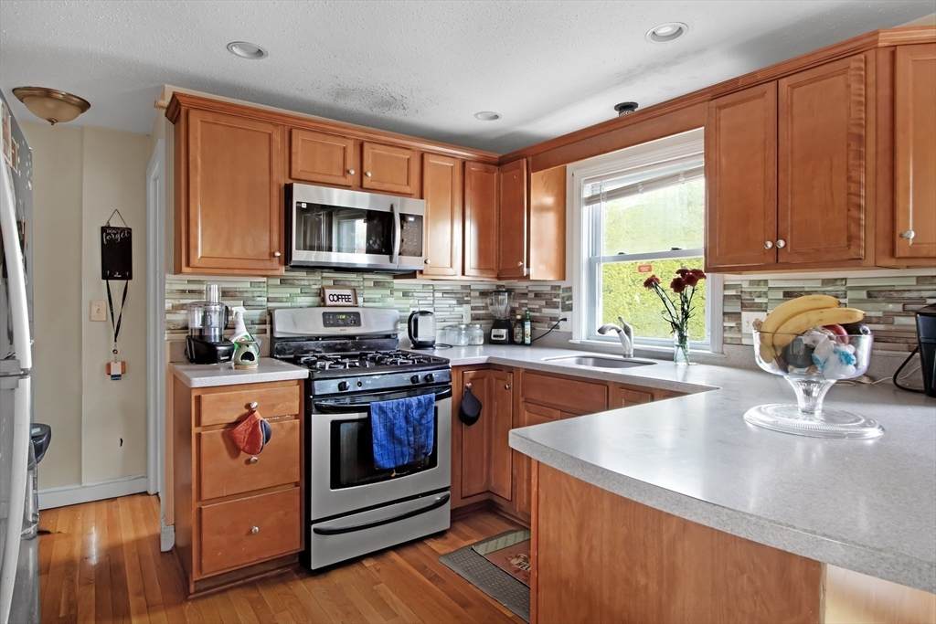 26 Moreland Ave - Photo 1