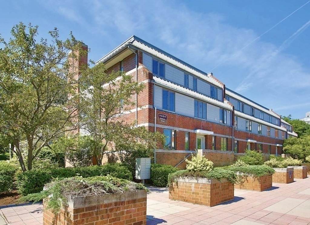 9-17 Baldwin St - Photo 1