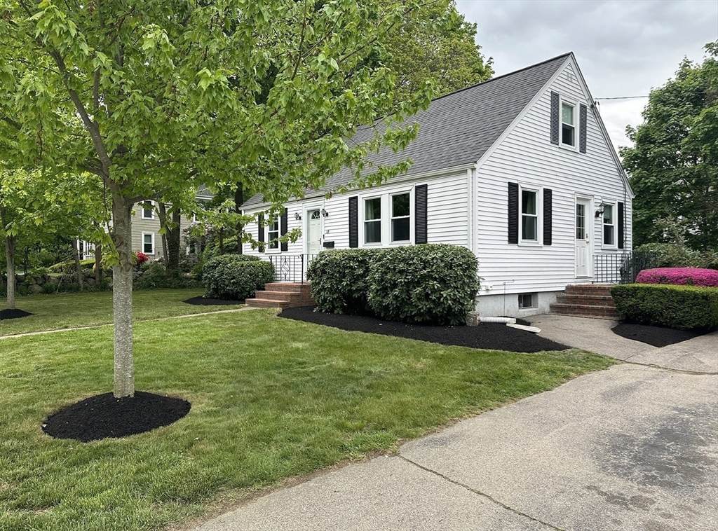 67 Carpenter Street - Photo 1