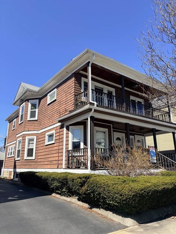 66 Almont St - Photo 1