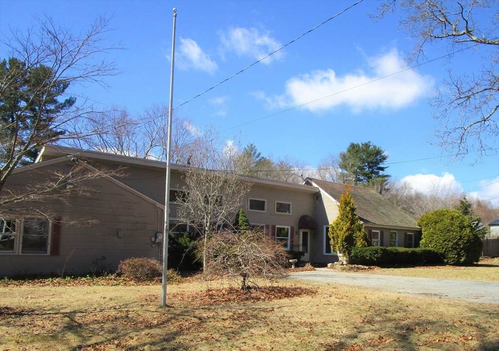 659 Highland St - Photo 1