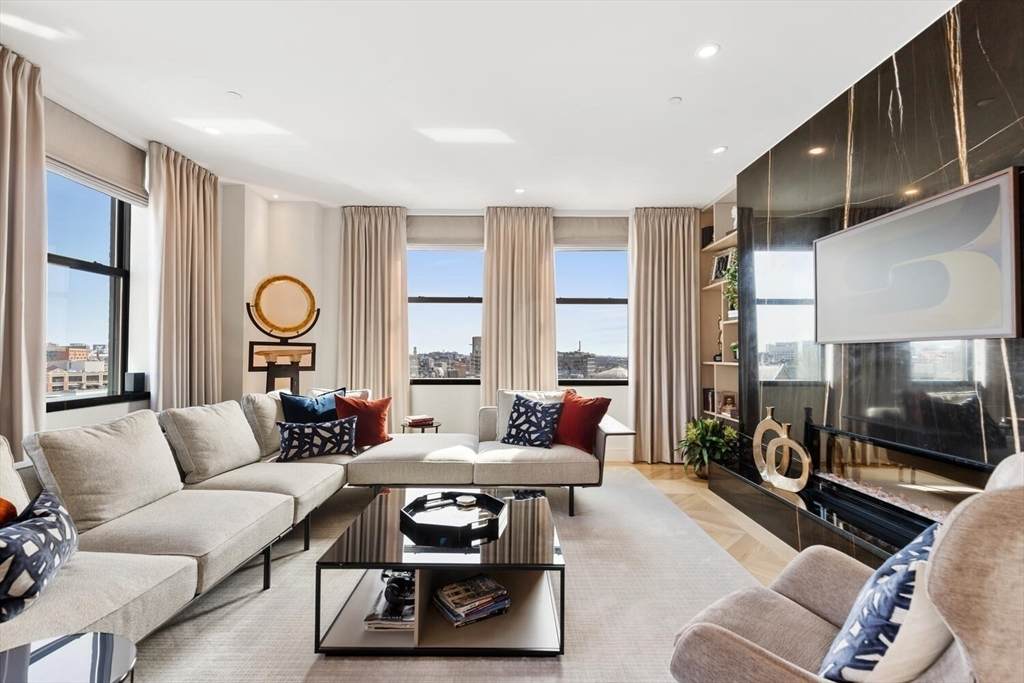 285 Columbus Ave - Photo 1