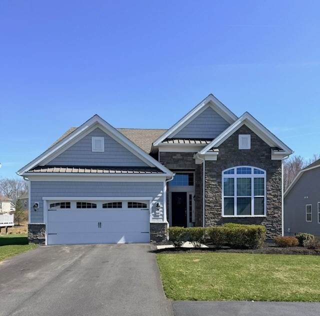 64 Pine Tree Dr - Photo 1