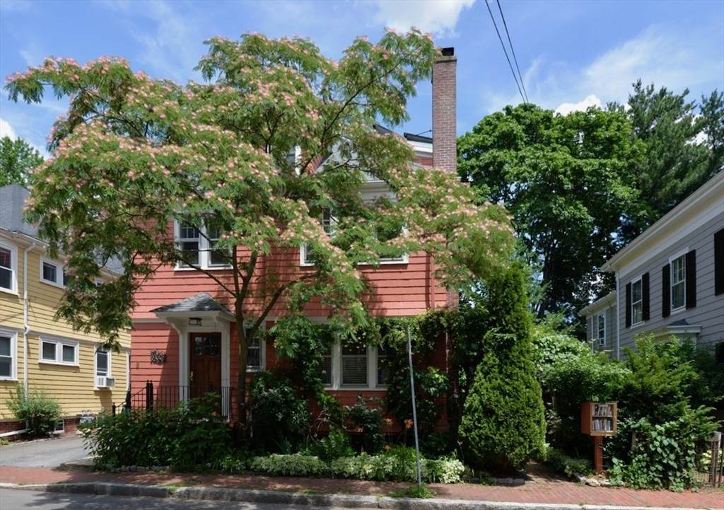 8 Wright St - Photo 1