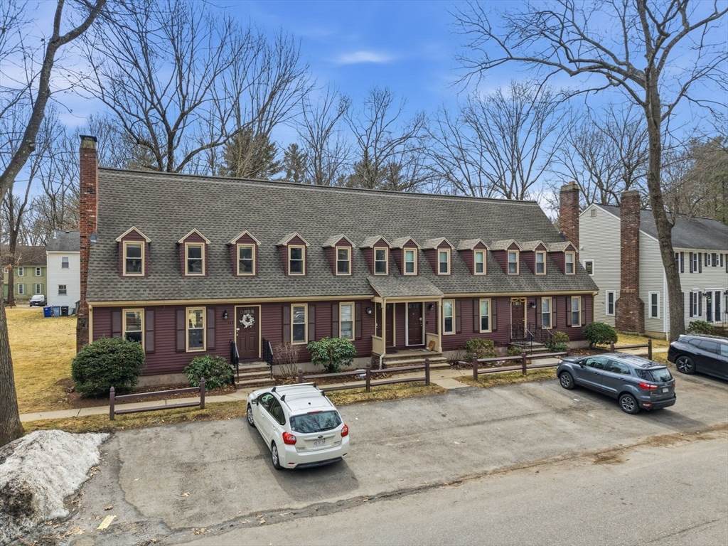 139 Wellman Ave - Photo 1