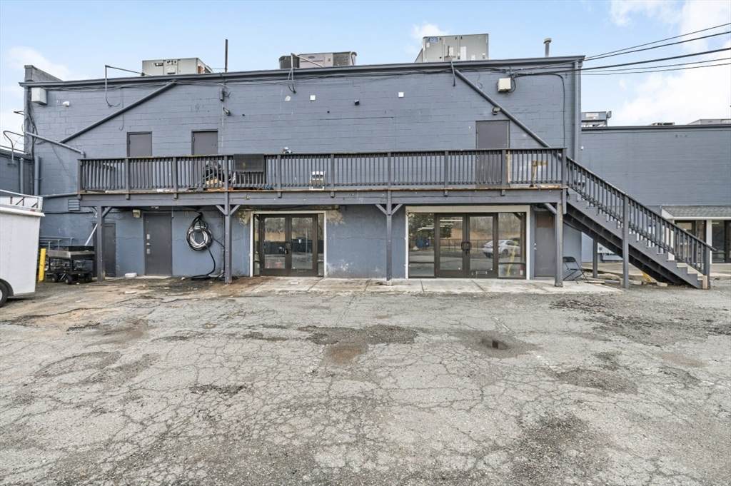 32 Hamilton Street - Photo 1